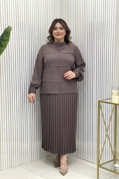 Nezaket Etekli Takım Koyu Vizon