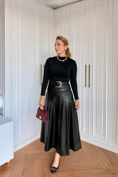 Burcu Etek Siyah Siyah