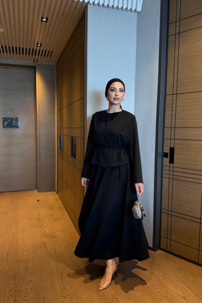 Övgü Takım Siyah Siyah