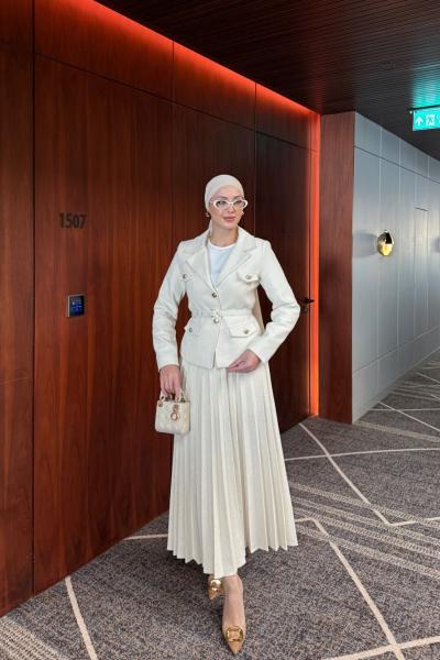 Tuğba Etekli Takım Krem Krem