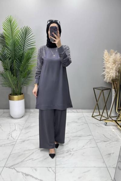 Ceren Taşlı Takım Gri Gri