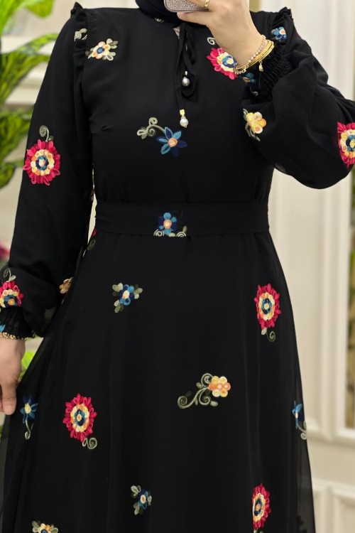 Nazlı Elbisem Siyah